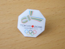 オリンピック招致ピンバッチ