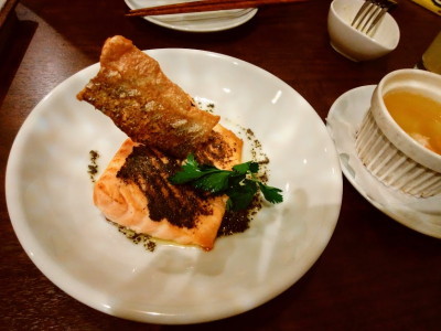 サーモンのグリル焼き